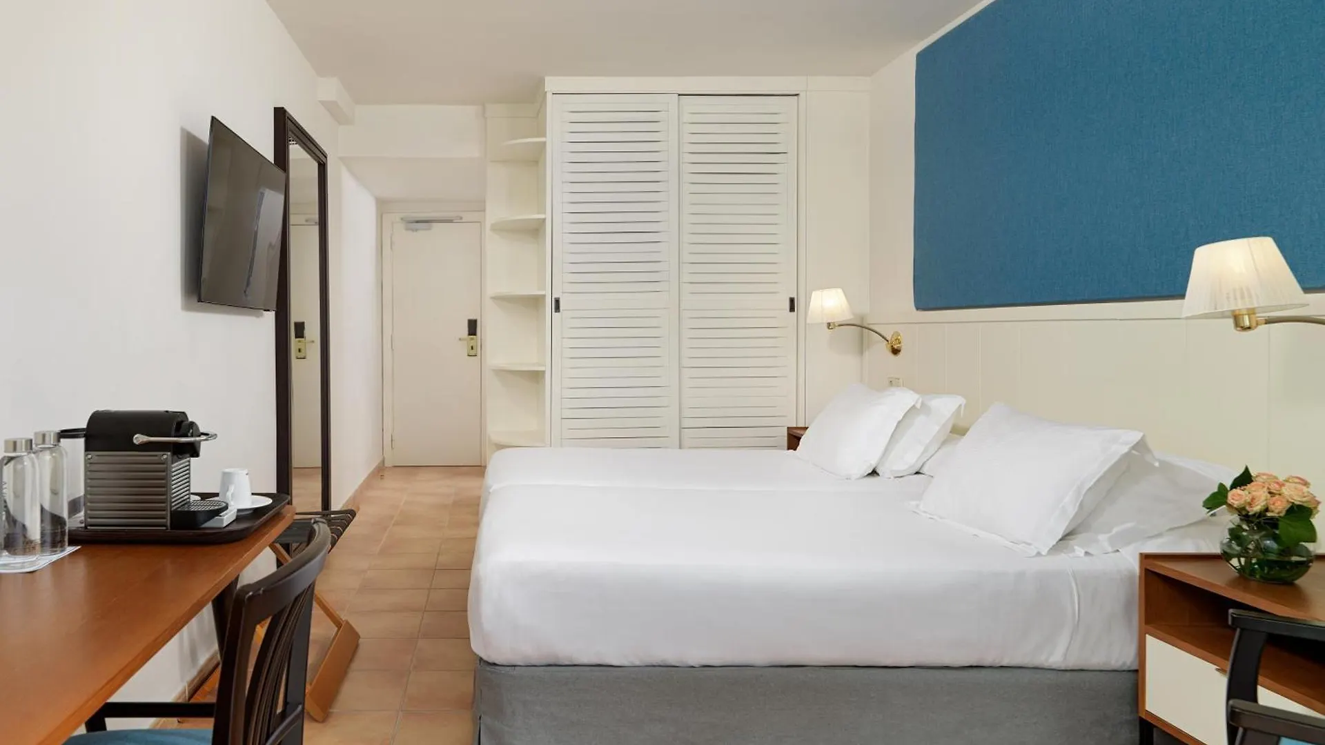 Boutique Hotel H10 Blue Mar - Adults Only Camp De Mar 4*,