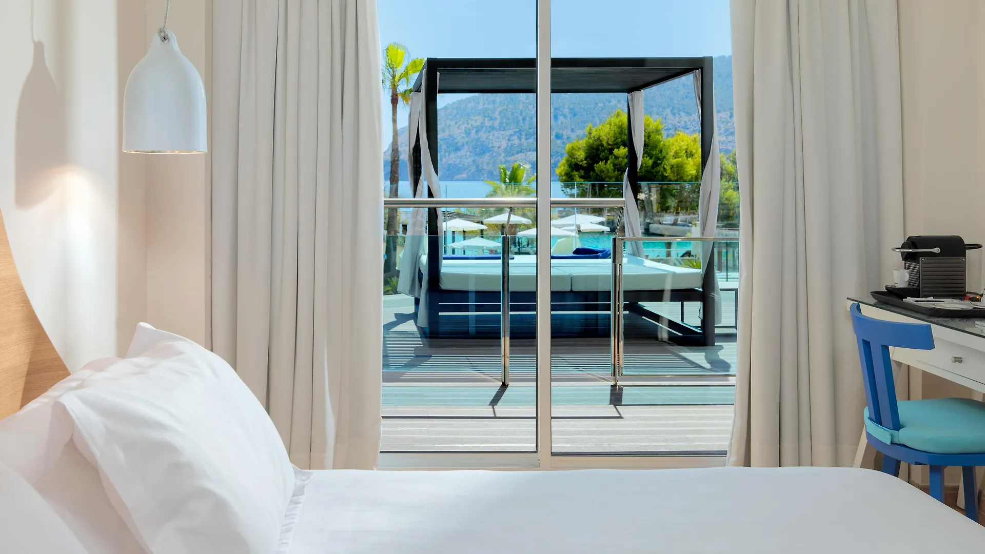 Boutique Hotel H10 Blue Mar - Adults Only Camp De Mar 4*,