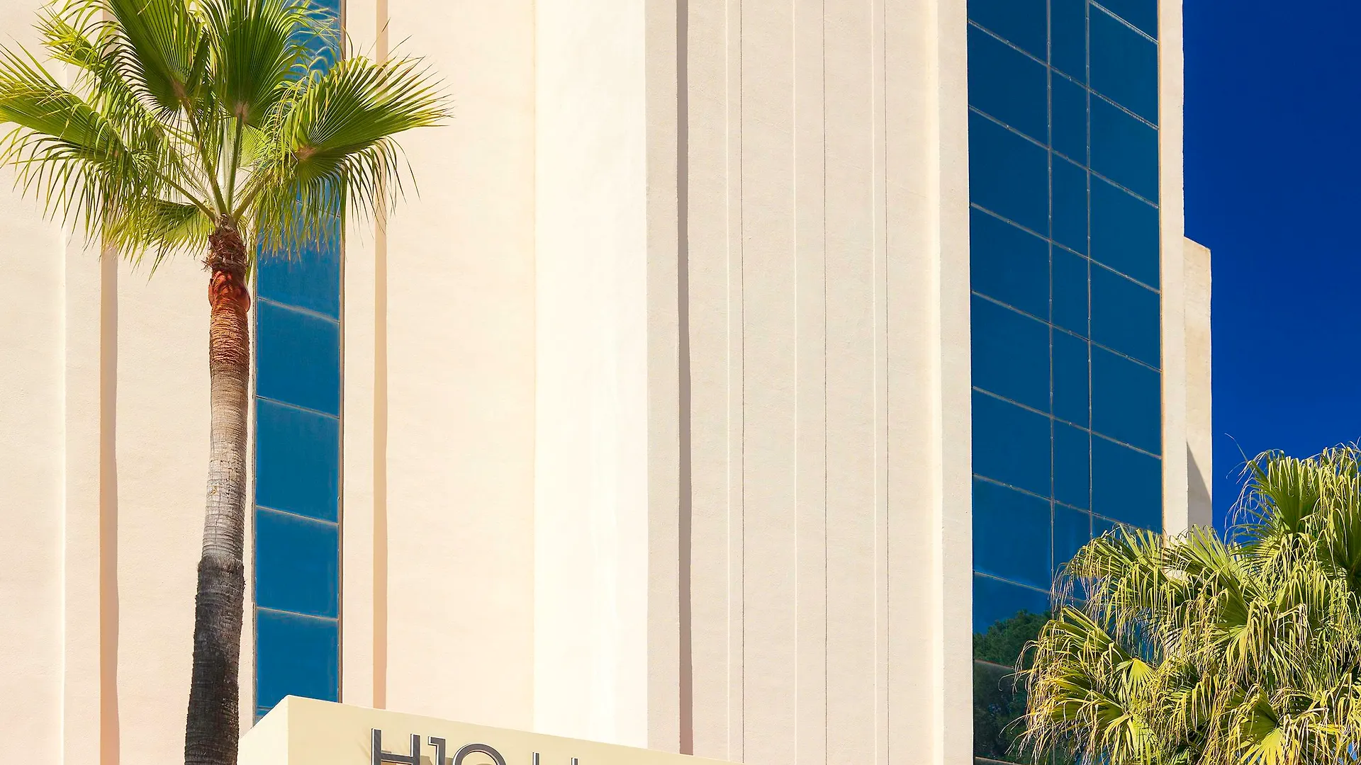 Boutique Hotel H10 Blue Mar - Adults Only Camp De Mar 4*,